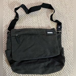 Calvin Klein messenger bag